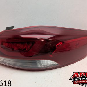 OEM 2018 Hyundai Elantra 2.0L Right Passenger LED Tail Light Lamp