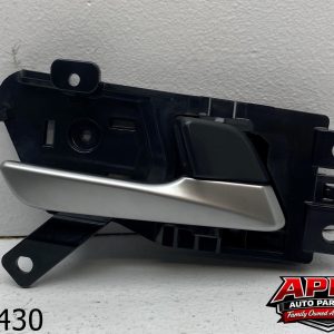 OEM 2018 Hyundai Sonata 2.4L FRONT RH RIGHT SIDE DOOR INSIDE HANDLE