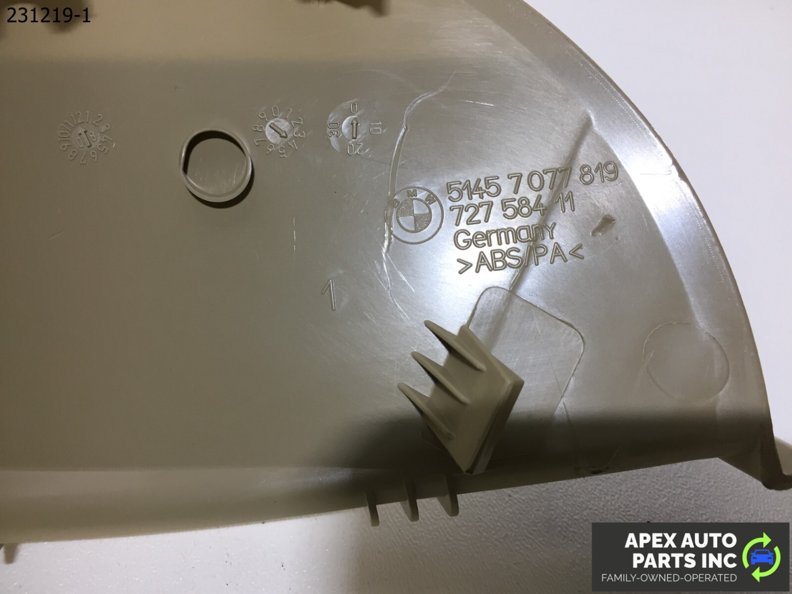 OEM BMW 328i 2009 LEFT DASH Panel END CAP / TRIM 7077819 - Image 8