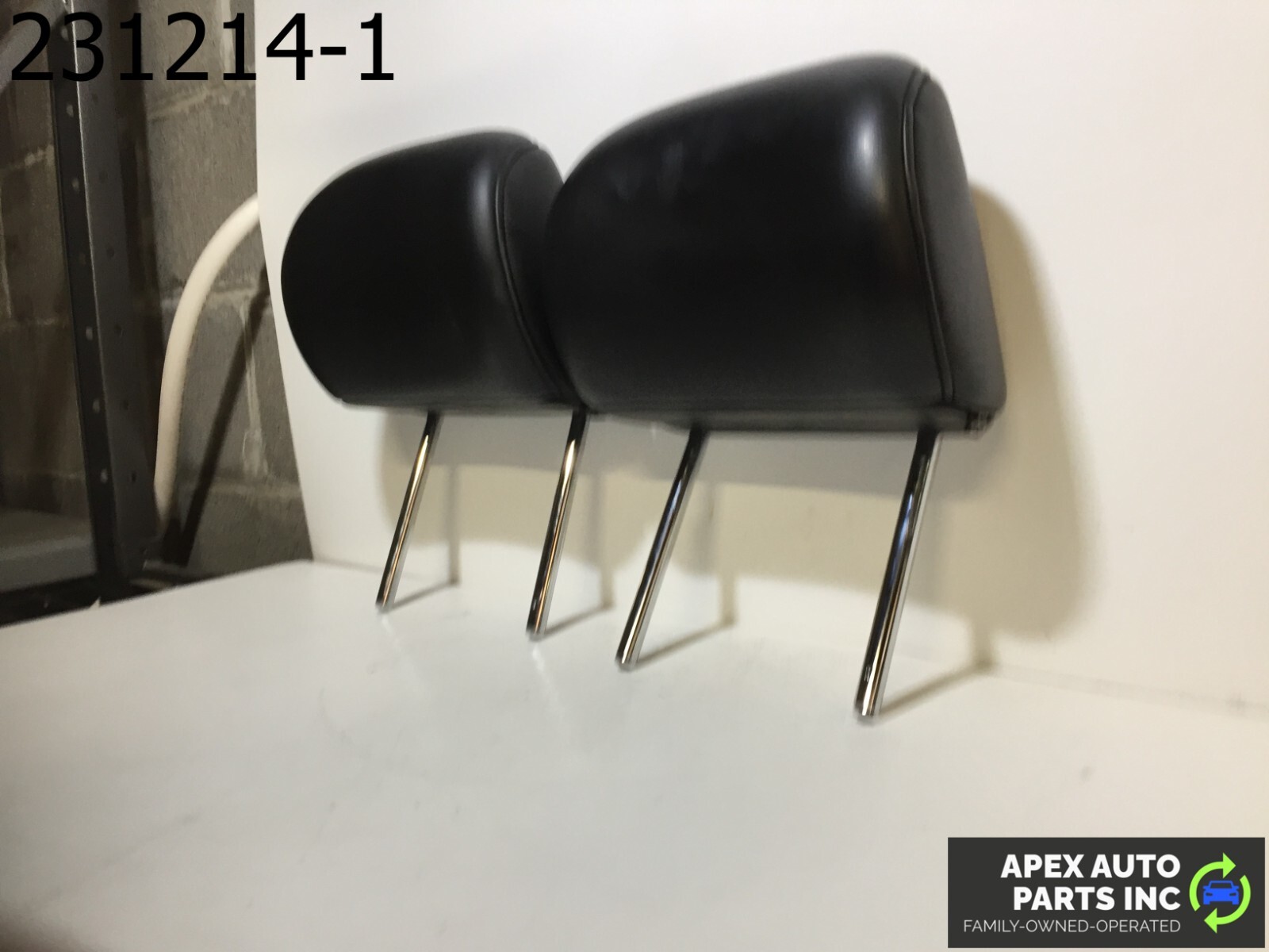 OEM Infiniti G35 2004 FRONT LEFT & RIGHT SIDE SEAT HEADREST SET OF 2 - Image 4