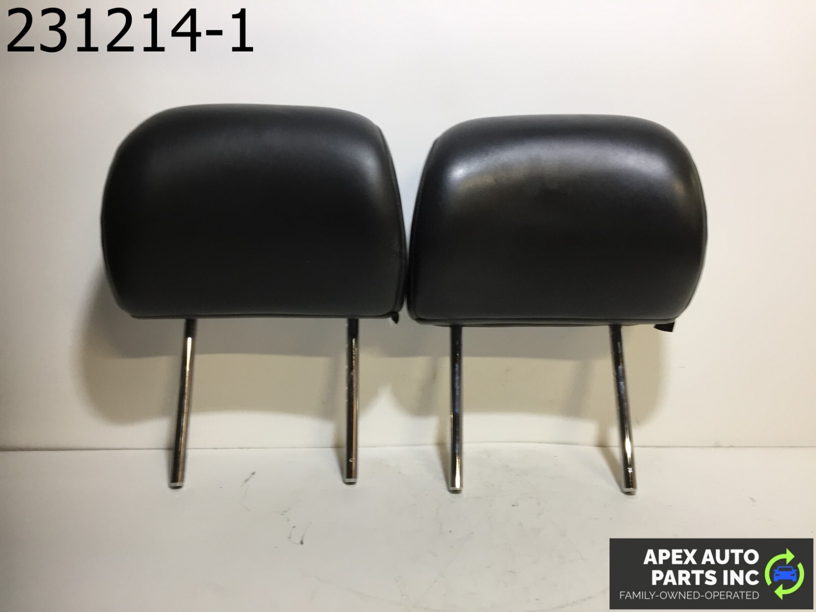 OEM Infiniti G35 2004 FRONT LEFT & RIGHT SIDE SEAT HEADREST SET OF 2