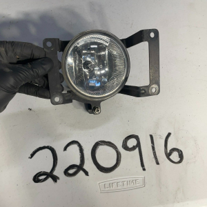 PASSENGER CORNER/PARK LIGHT FOG-DRIVING BUMPER MOUNTED FITS 2005-2009 TUCSON OEM