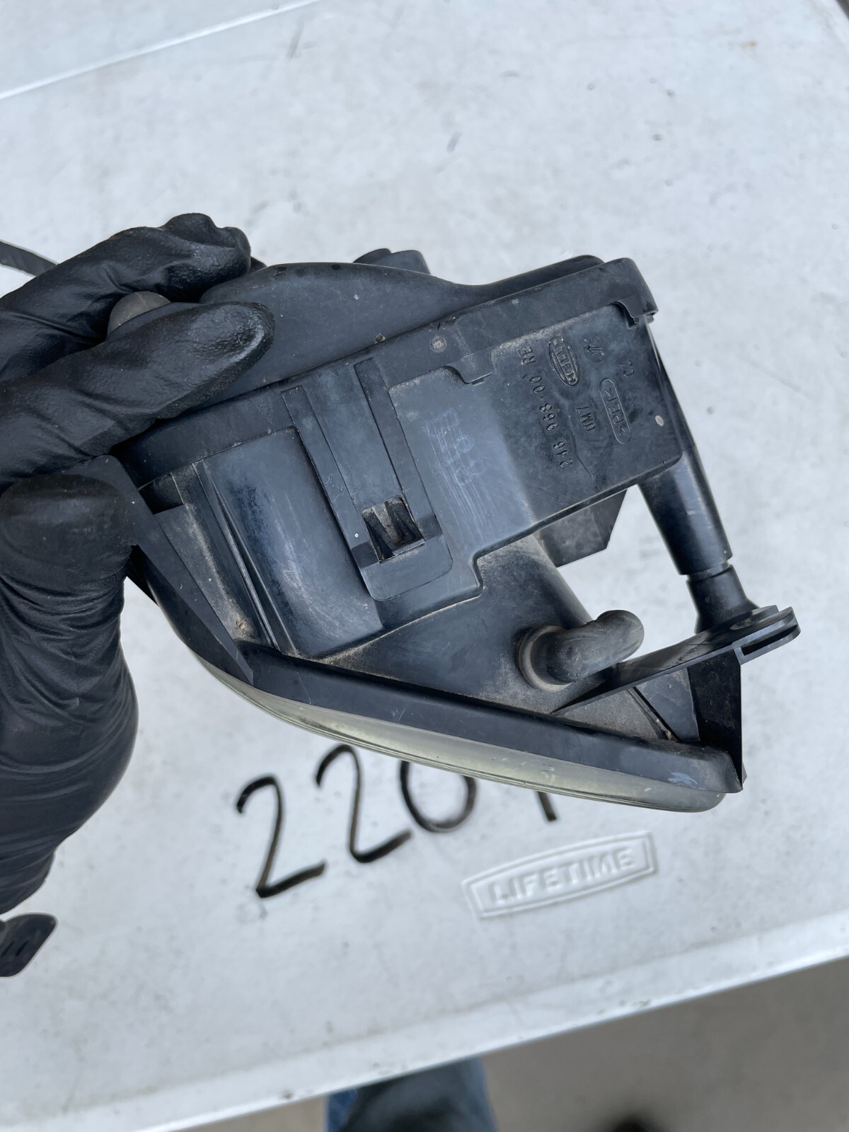 PASSENGER FRONT FOG LIGHT LAMP RIGHT AUDI A3 RH 06 - 08 OEM 24696800 - Image 5