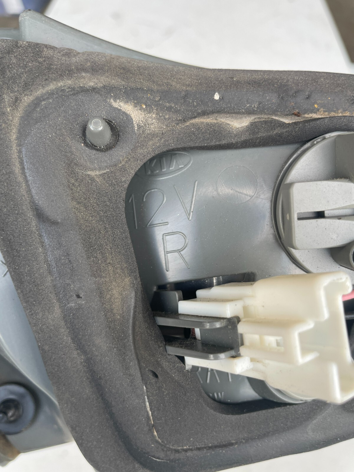 09-10 Kia Optima Inner Tail Light Taillight Passenger Side RH Right Rear Red OEM - Image 8