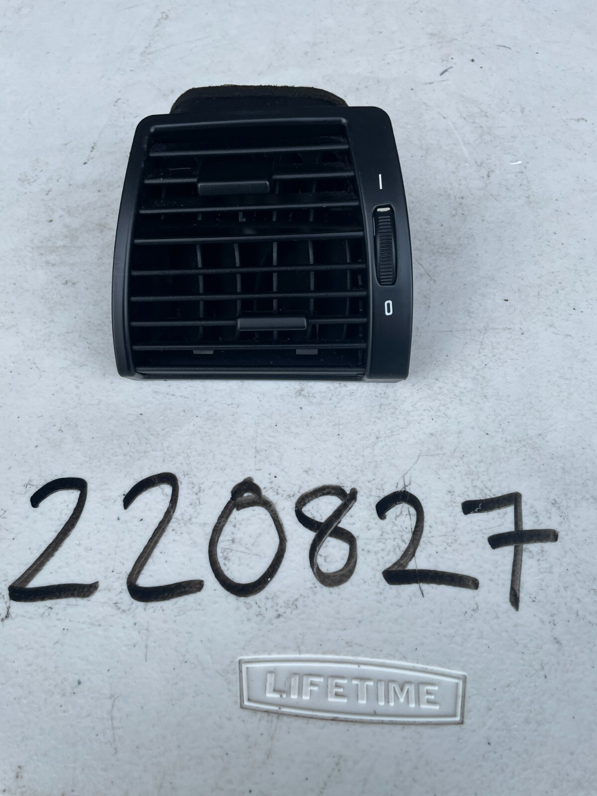 2000-2006 BMW E53 X5 FRONT LEFT DRIVER DASH PANEL A/C HEATER VENT OEM 8402215