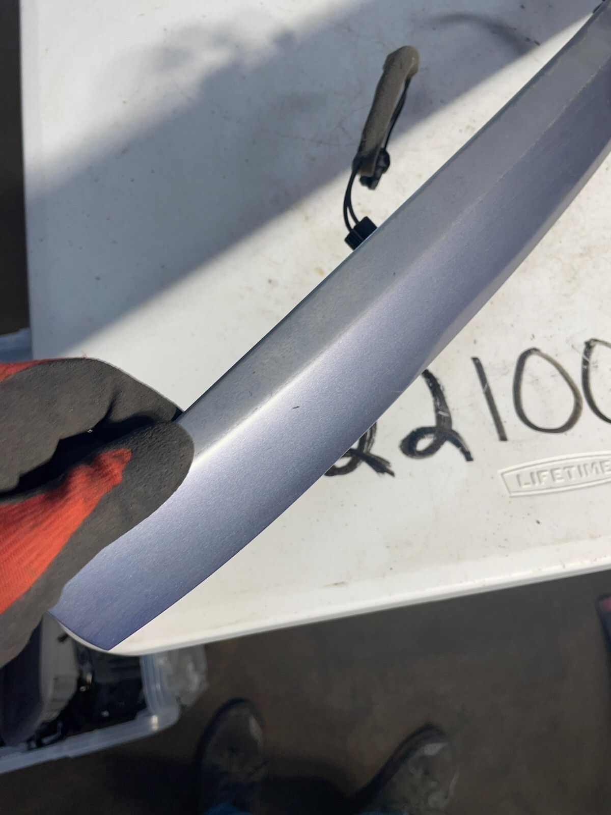 2006 2007 2008 2009 KIA SORENTO REAR LIFTGATE MOLDING TRIM OEM - Image 4