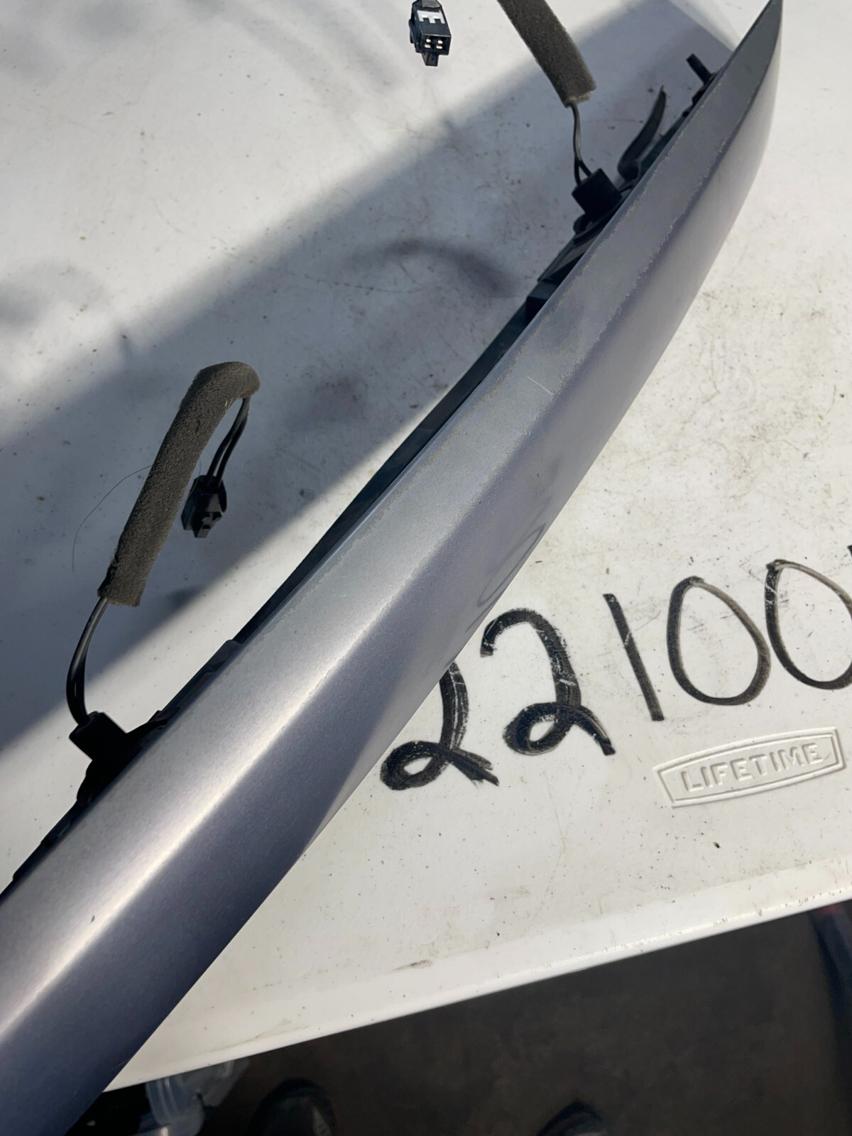 2006 2007 2008 2009 KIA SORENTO REAR LIFTGATE MOLDING TRIM OEM - Image 5