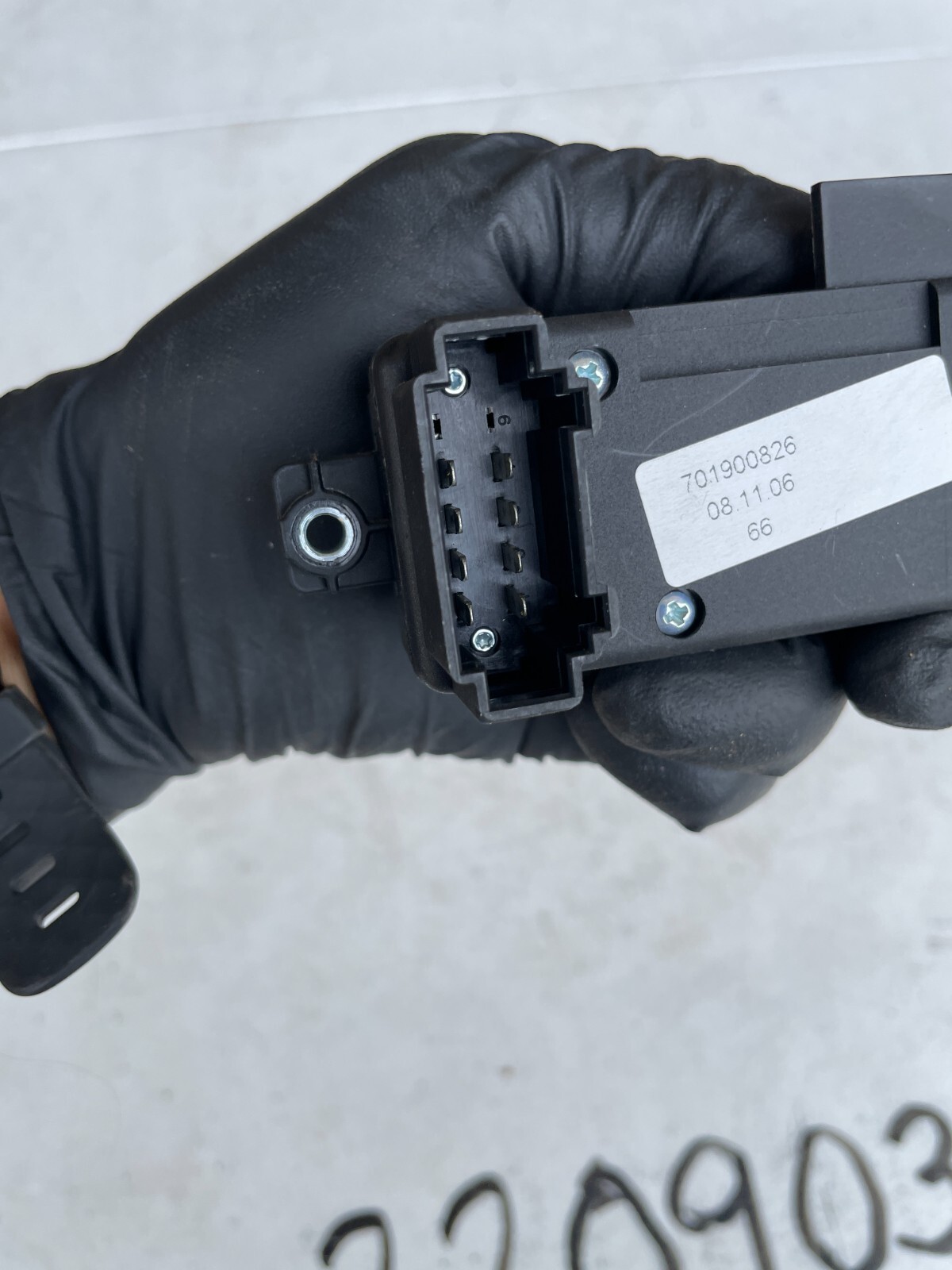 2007 - 2015 AUDI Q7 - FRONT RIGHT PASSENGER SEAT ADJUSTMENT CONTROL SWITCH OEM - Image 5