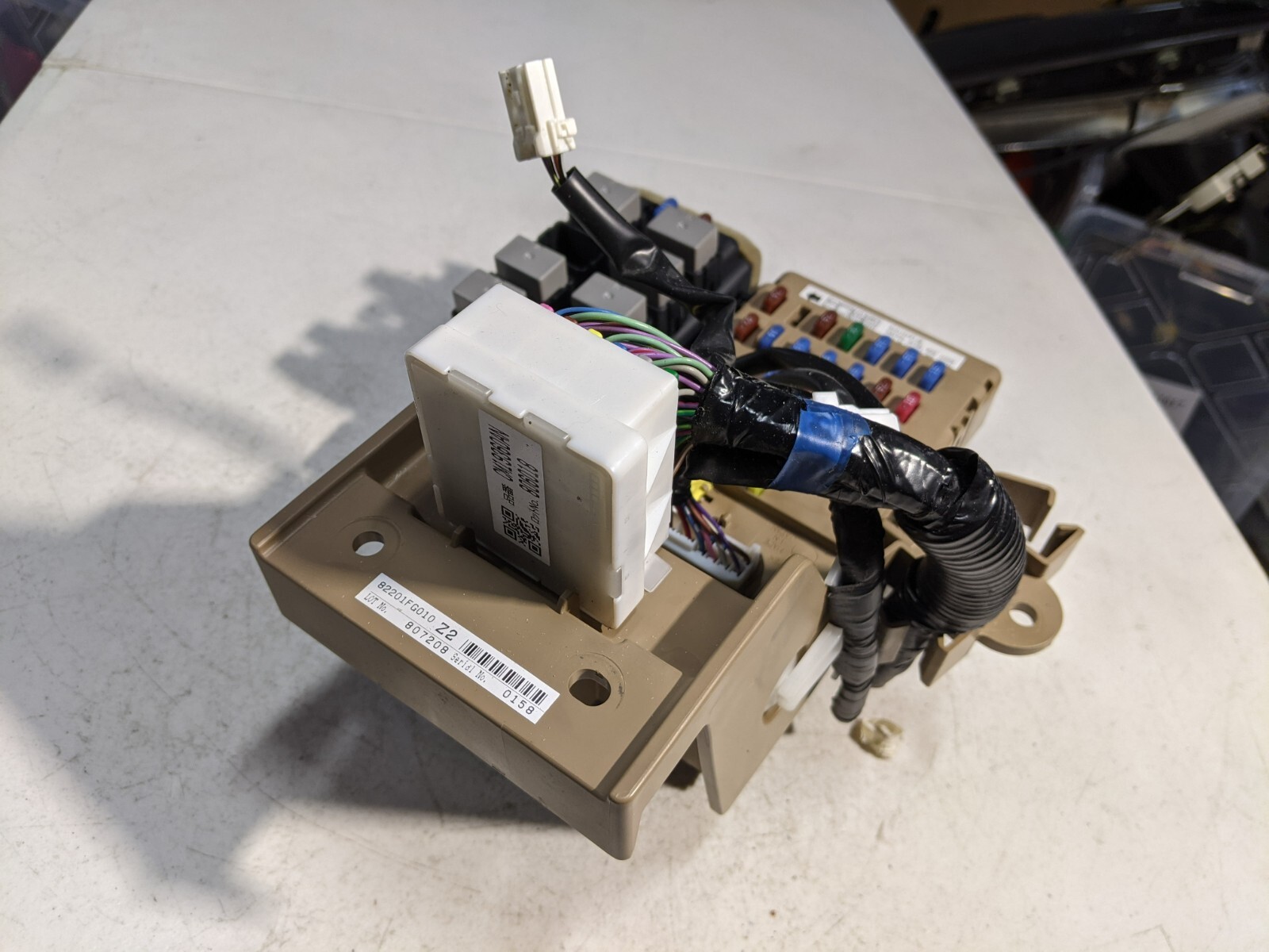 2009 Subaru Forester Fuse Relay Body Control Control Junction Box 82201FG010 OEM - Image 6