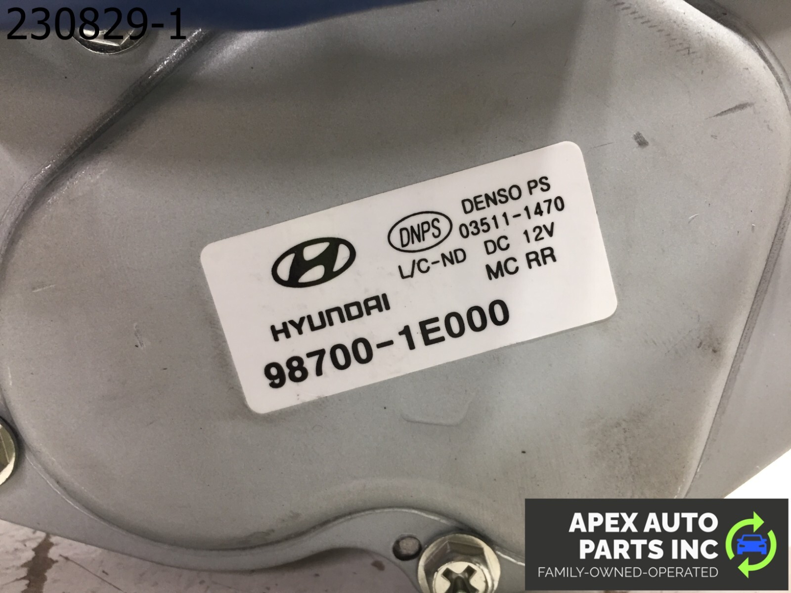 2010 Hyundai Accent Rear Wiper Motor OEM (LKQ~323258053) - Image 8
