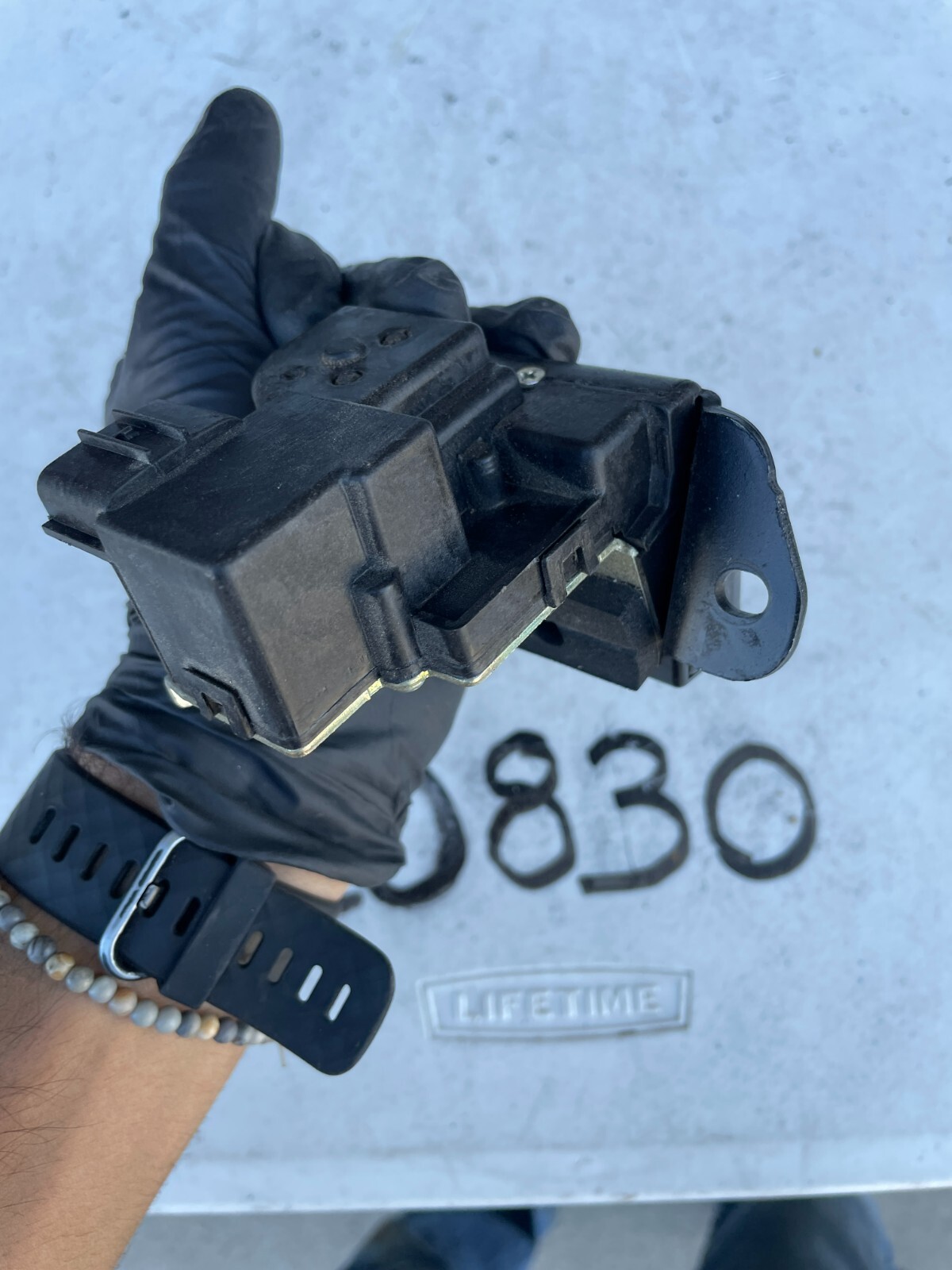 2011-2013 Kia Sorento Rear Back Trunk Deck Lid Power Lock Latch Actuator OEM - Image 6