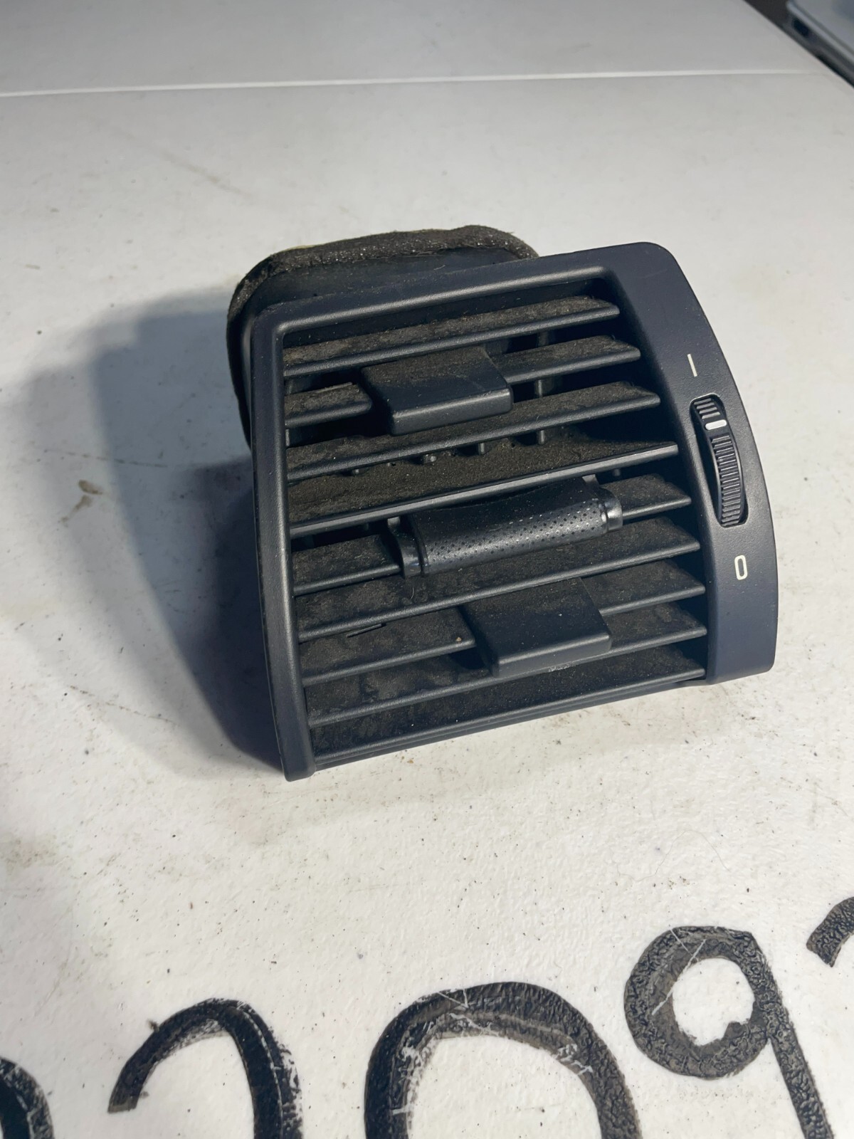 BMW 2000-2006 E53 X5 FRONT LEFT DASH BOARD A/C HEATER AIR DUAL AC VENT OEM - Image 3