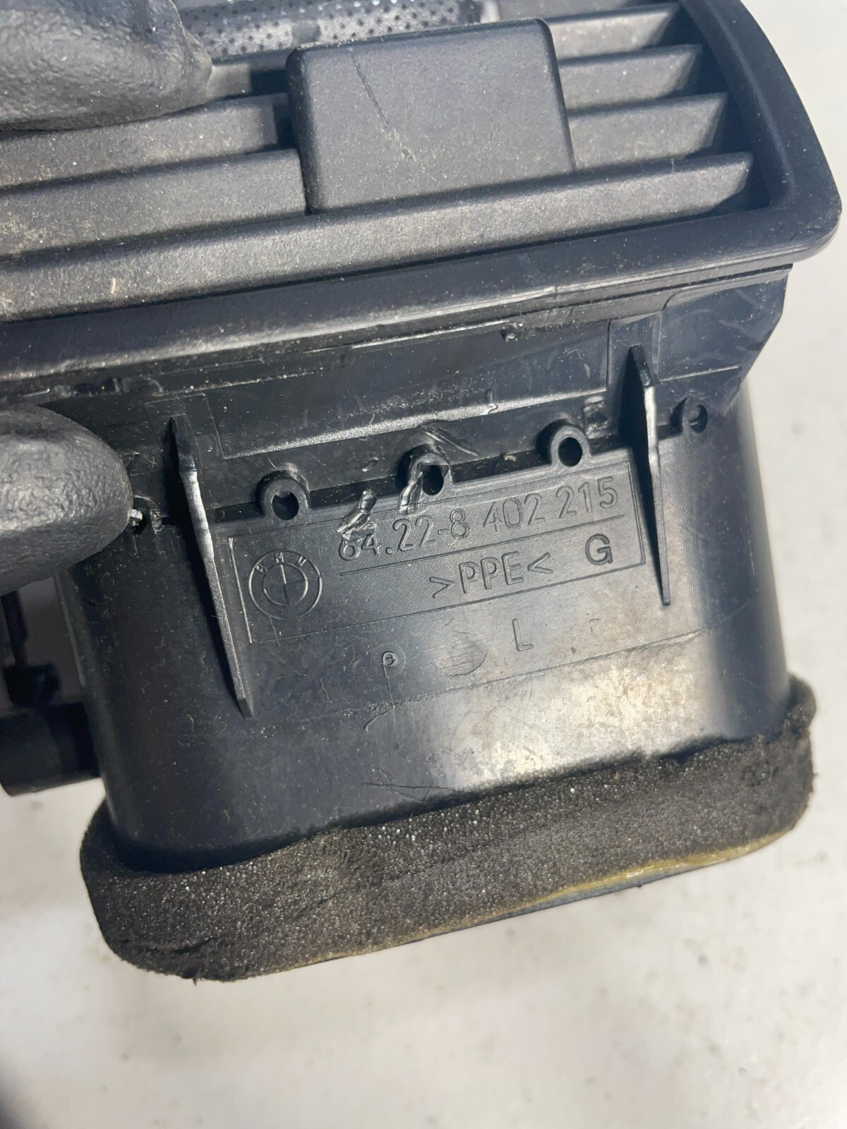 BMW 2000-2006 E53 X5 FRONT LEFT DASH BOARD A/C HEATER AIR DUAL AC VENT OEM - Image 5