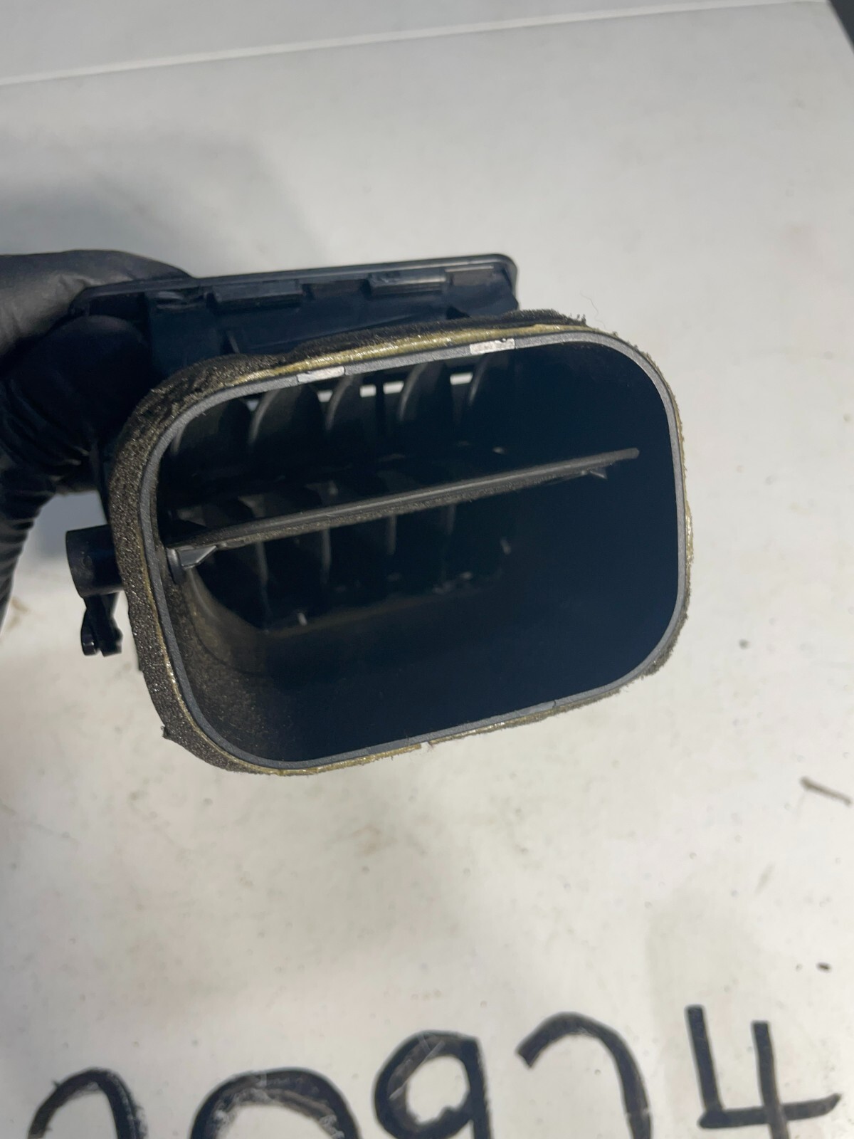 BMW 2000-2006 E53 X5 FRONT LEFT DASH BOARD A/C HEATER AIR DUAL AC VENT OEM - Image 8