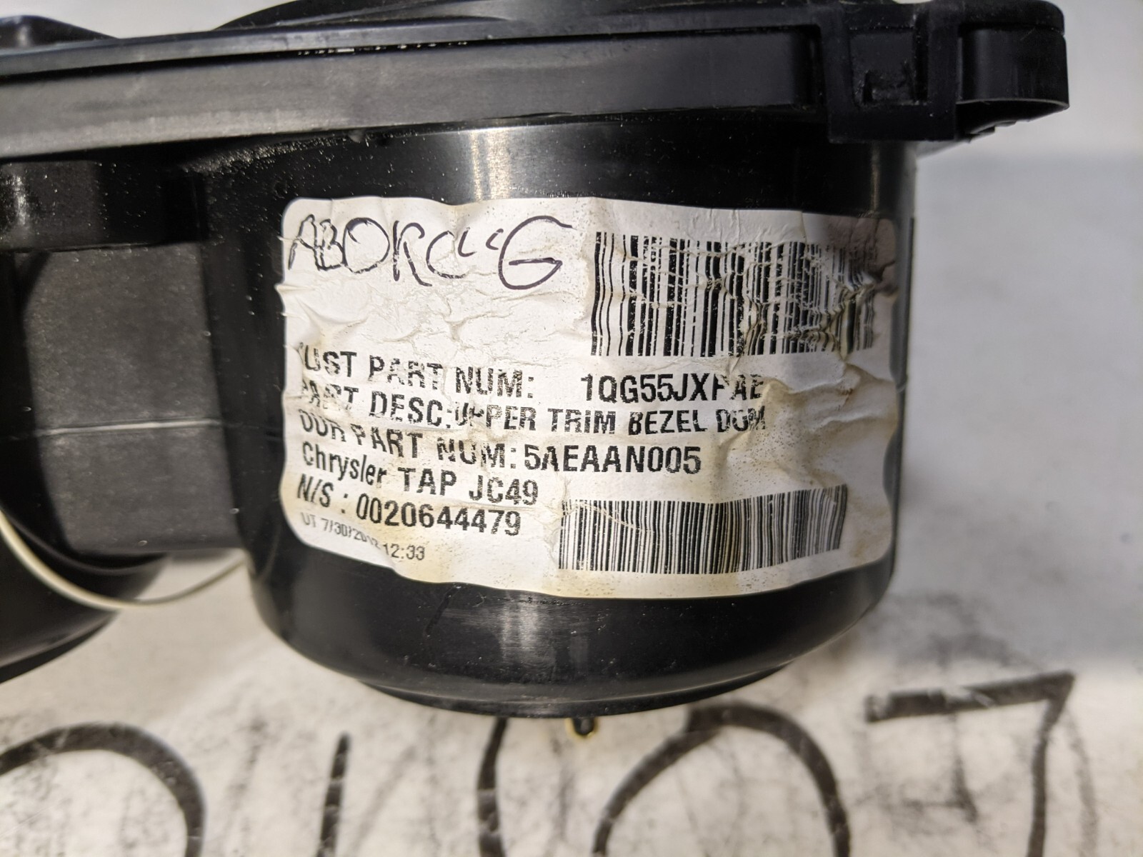 DODGE JOURNEY CENTER CONSOLE CUP HOLDER OEM 2011-2017 GENUINE - Image 3