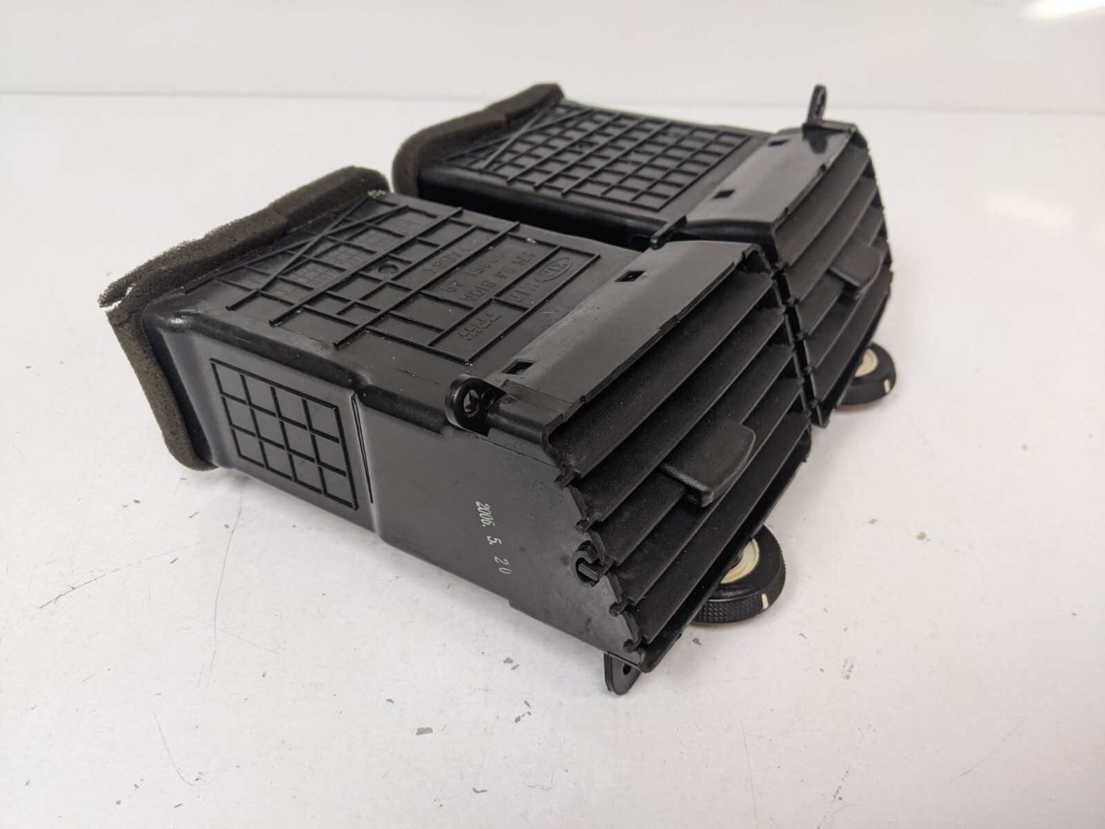 OEM 05 06 07 08 Kia Sportage Air Vent Grille Nozzle Center Dual Dashboard Front - Image 4