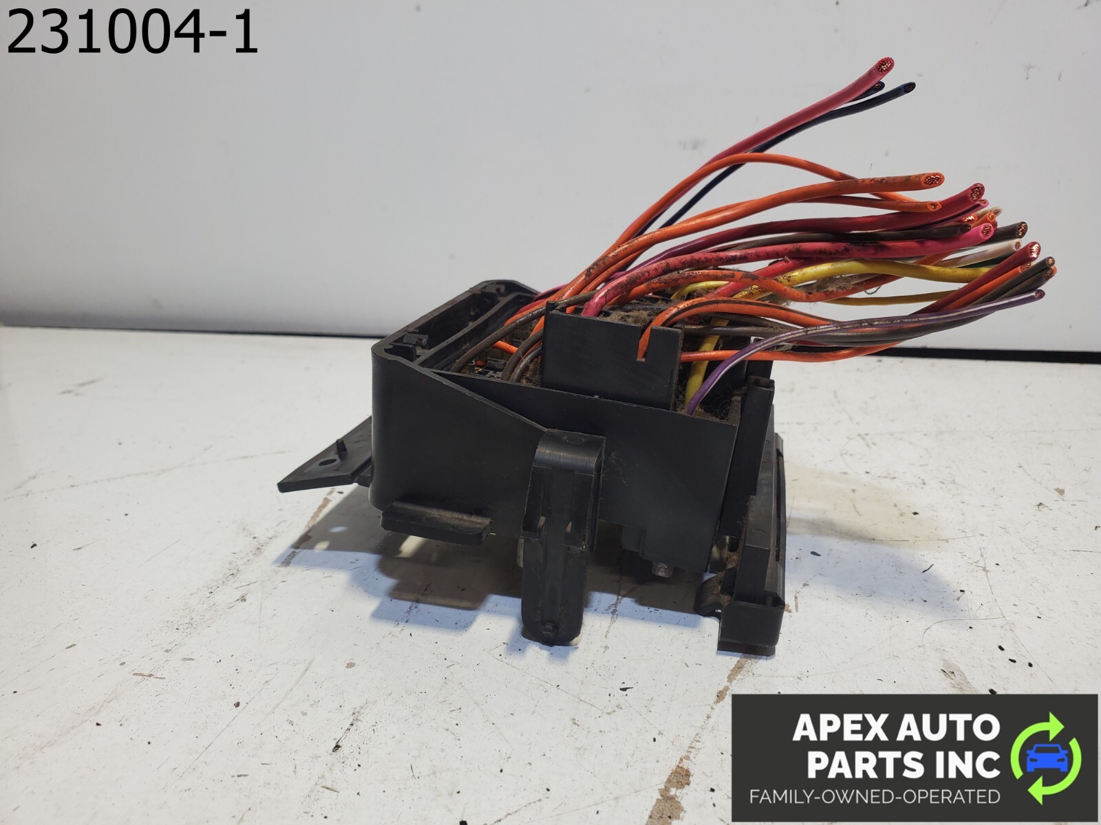 OEM 1984 Pontiac Fiero UNDER DASH CABIN FUSE BOX - Image 9