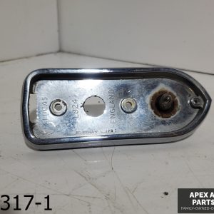 OEM 1987-1989 Jaguar XJ6 3.6L REAR SIDE TURN SIGNAL LIGHT FENDER NO LENSE