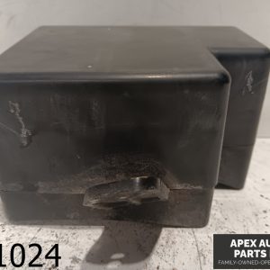 OEM 1988 Nissan 300ZX 3.0L ENGINE BAY FUSE RELAY BOX JUNCTION W/ COVER