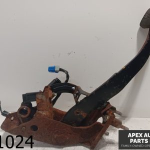 OEM 1988 Nissan 300ZX AUTOMATIC TRANSMISSION STOP BRAKE PEDAL W/ BRACKET SENSOR