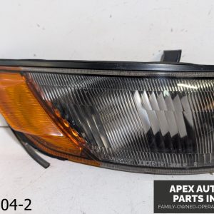 OEM 1989-1994 Nissan 240SX 2.4L Right Turn Signal Indicator Corner lamp Light