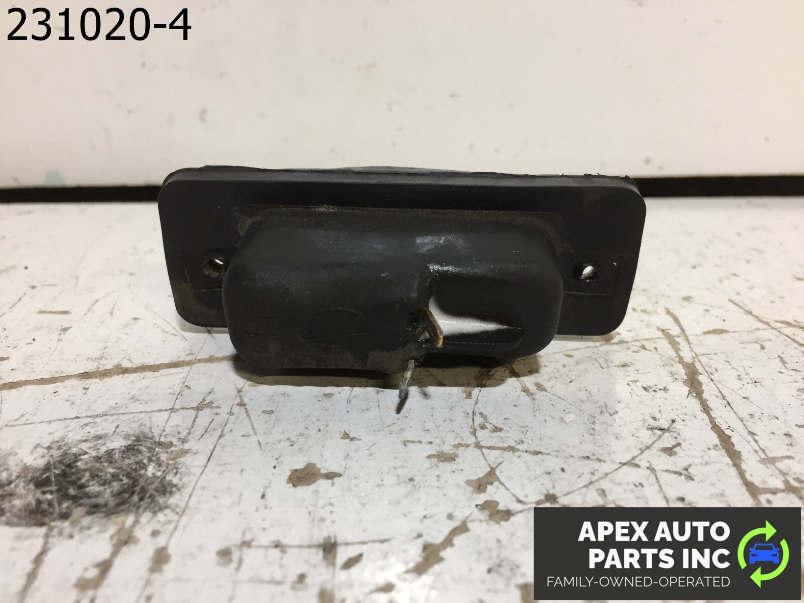 OEM 1990 Cadillac Allante Liscense Plate Light - Image 5