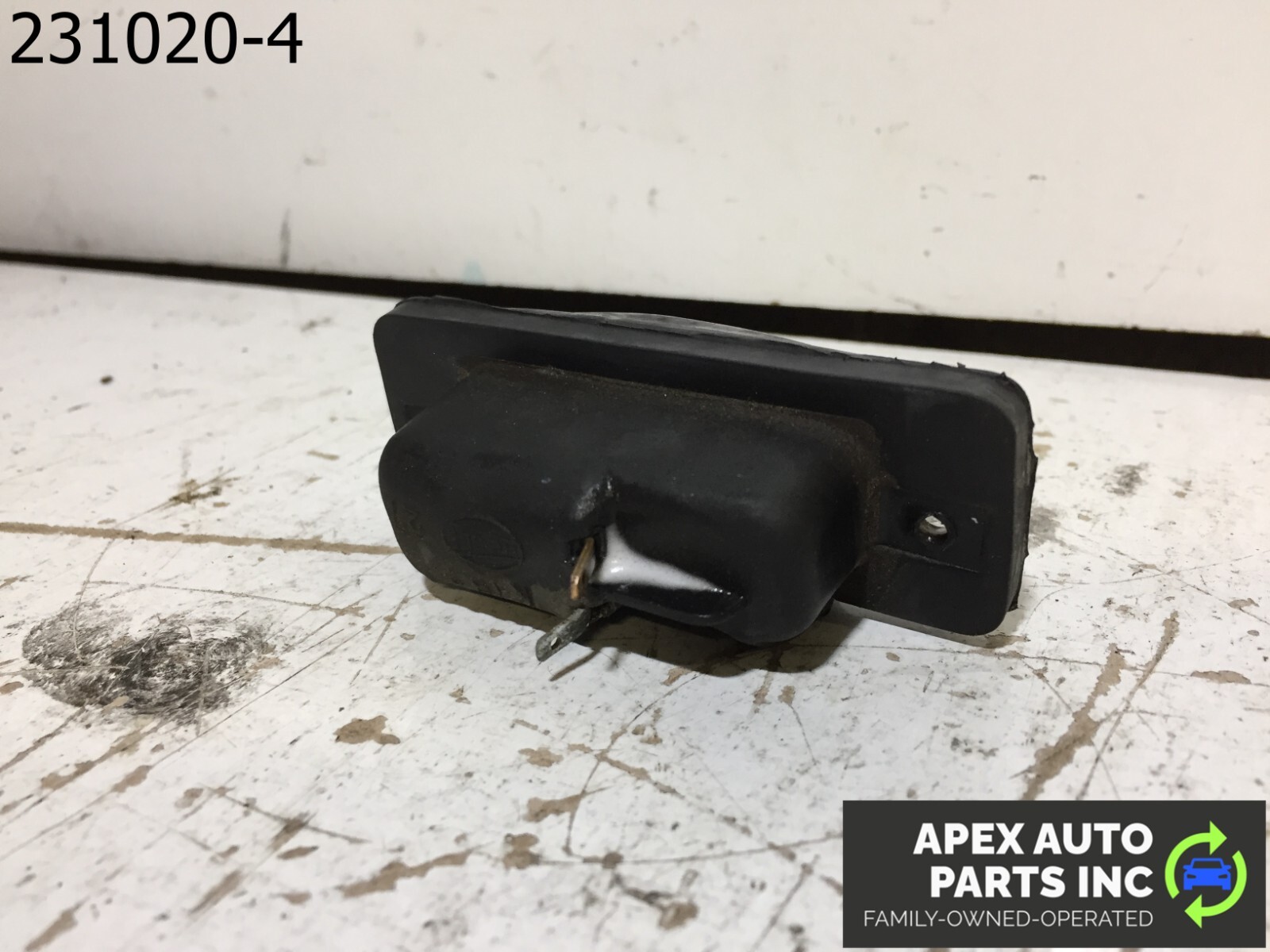 OEM 1990 Cadillac Allante Liscense Plate Light - Image 7