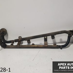 OEM 1991-1995 Alfa Romeo 164 L 3.0L Fuel Rail Alfa Romeo