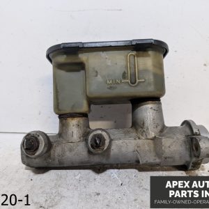 OEM 1992-1999 GMC Yukon 5.7L Brake Master Cylinder