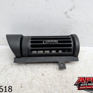 OEM 1995 Chevrolet Camaro 3.8L CENTER LEFT DASH AC A/C AIR VENT