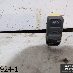 OEM 1998-2000 Volvo V70 2.4L Volvo Trip Reset Knob Info Switch 30739325