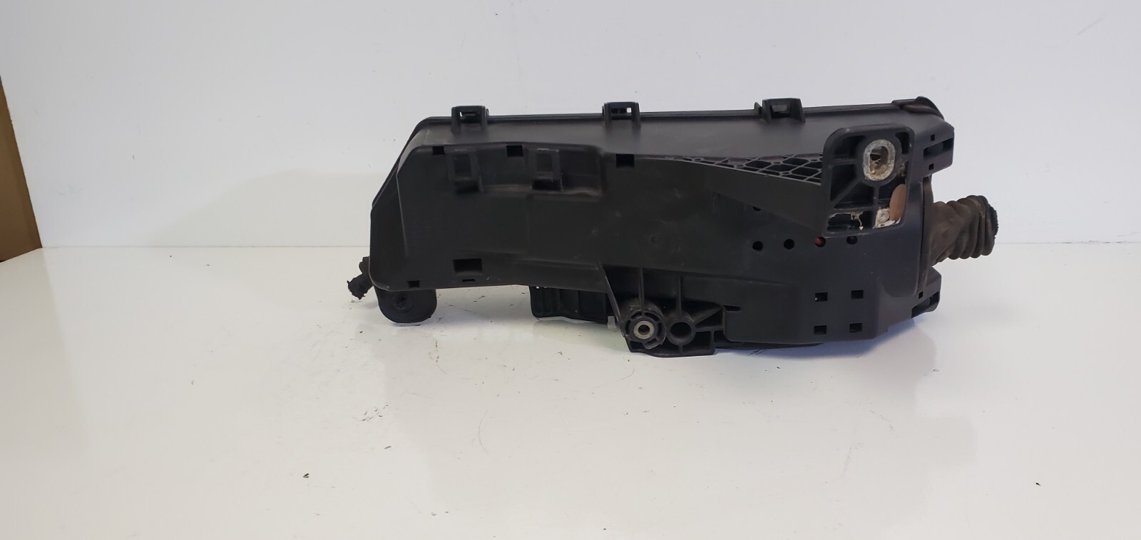 OEM 2000 2001 Volvo S80 Engine Compartment Fuse Box - Image 5