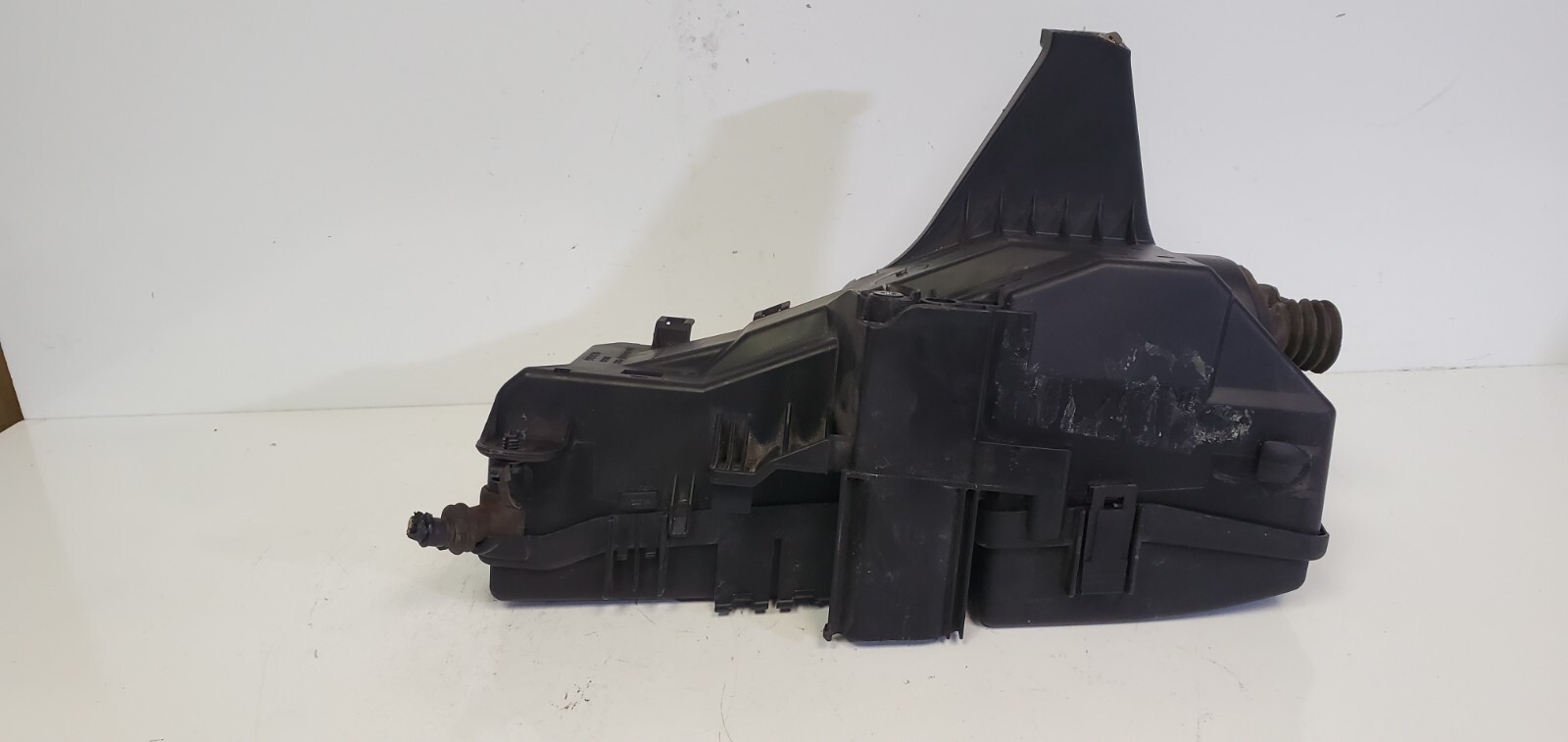 OEM 2000 2001 Volvo S80 Engine Compartment Fuse Box - Image 6