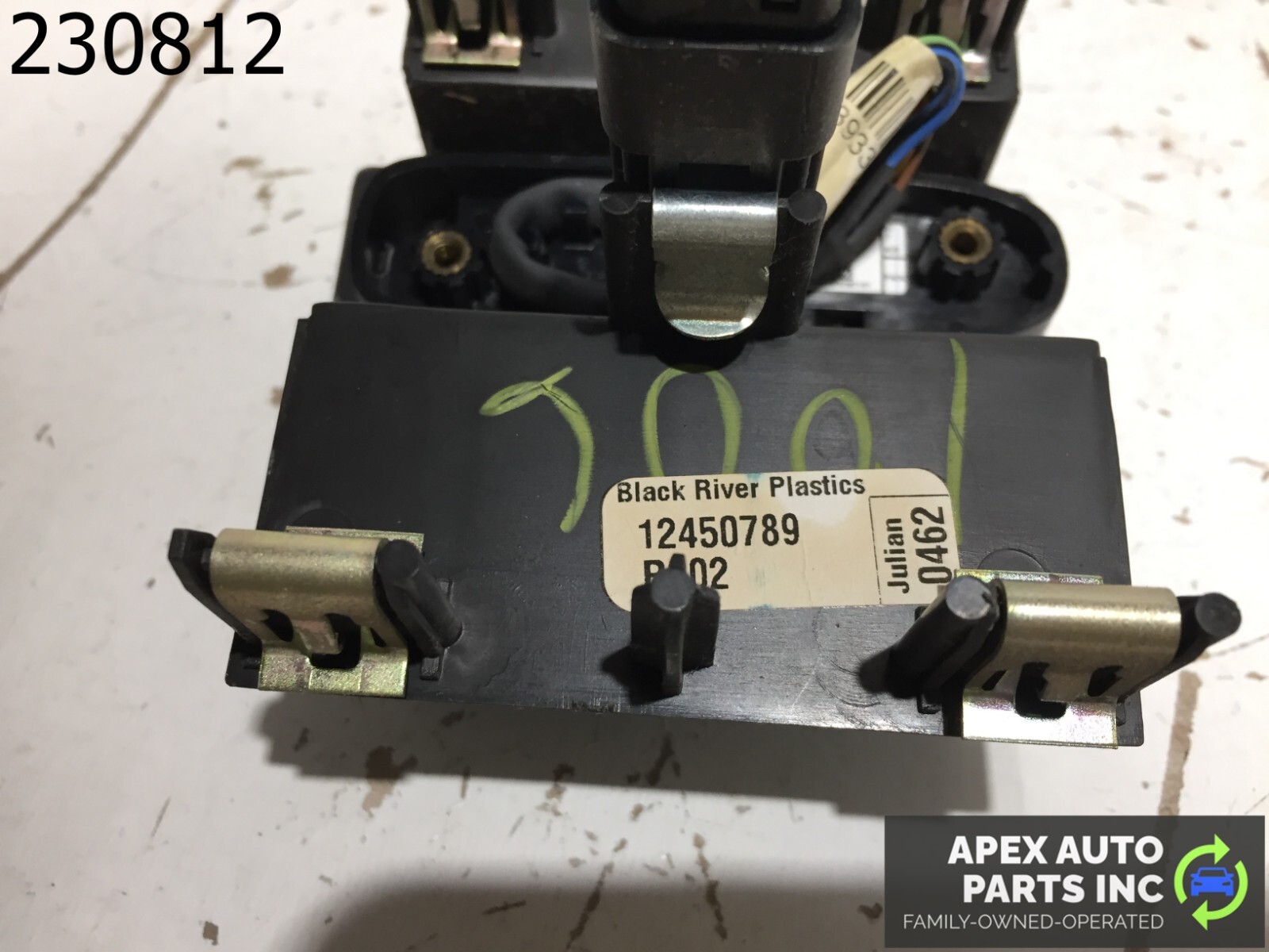 OEM 2001 2002 GMC YUKON DENALI ESCALADE OnStar BUTTON/ Emergency SWITCH 12450568 - Image 9