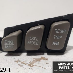 OEM 2001-2004 Cadillac Seville 4.6L  Computer Reset Control Button