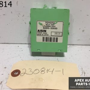 OEM 2001-2005 LEXUS IS300 RUNNING LIGHT RELAY ASSEMBLY 82810-53020