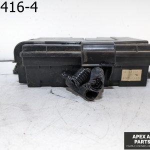 OEM 2001 Lexus LS430 4.3L TRUNK JUNCTION FUSE RELAY BOX FUSEBOX 82670-50080