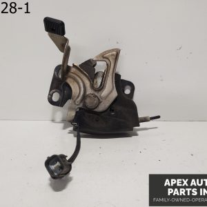 OEM 2004 Acura TL 3.2L Front Hood Lock Latch Release Actuator