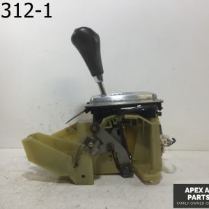 OEM 2004 Hyundai XG350 3.5L Transmission Gear Shifter