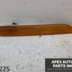 OEM 2004 Saab 9-3 2.0L  Side Marker Light Turn Signal Lamp Front Right Bumper