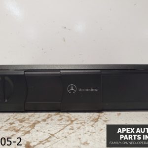 OEM 2005-2007 Mercedes C240 2.6L CD Changer 6 Disk Player