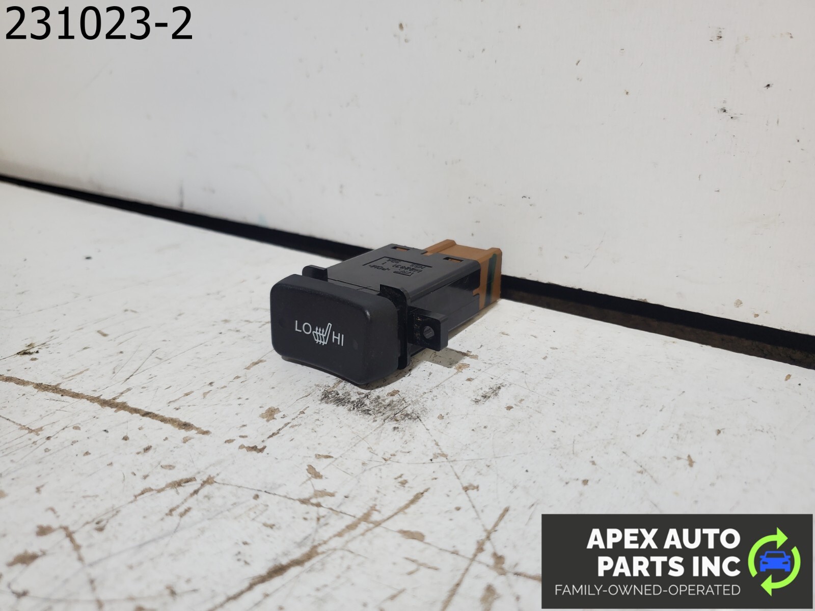 OEM 2005 Acura TL Center Console Seat Heated Control Switch M22831 - Image 5