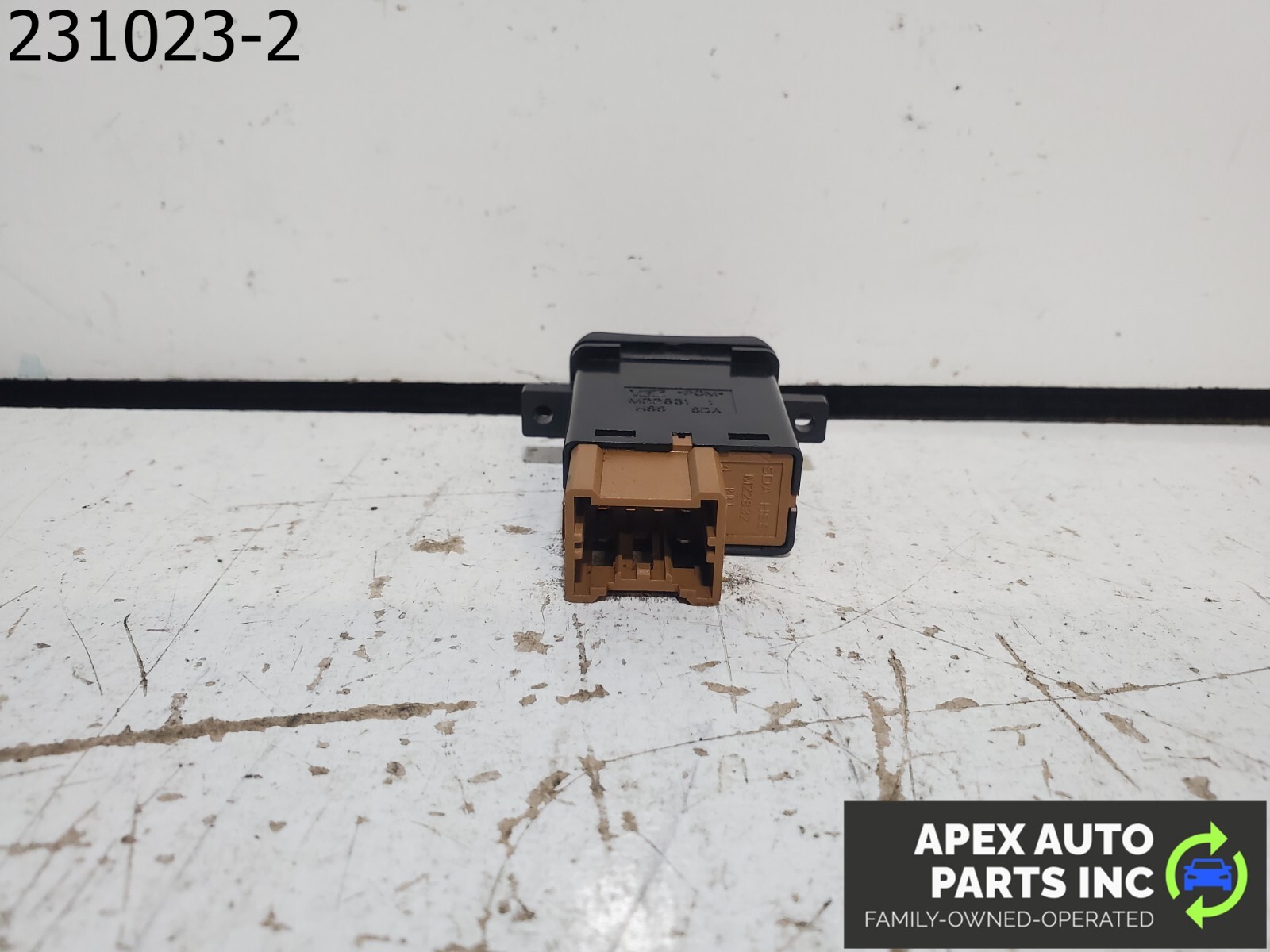 OEM 2005 Acura TL Center Console Seat Heated Control Switch M22831 - Image 7