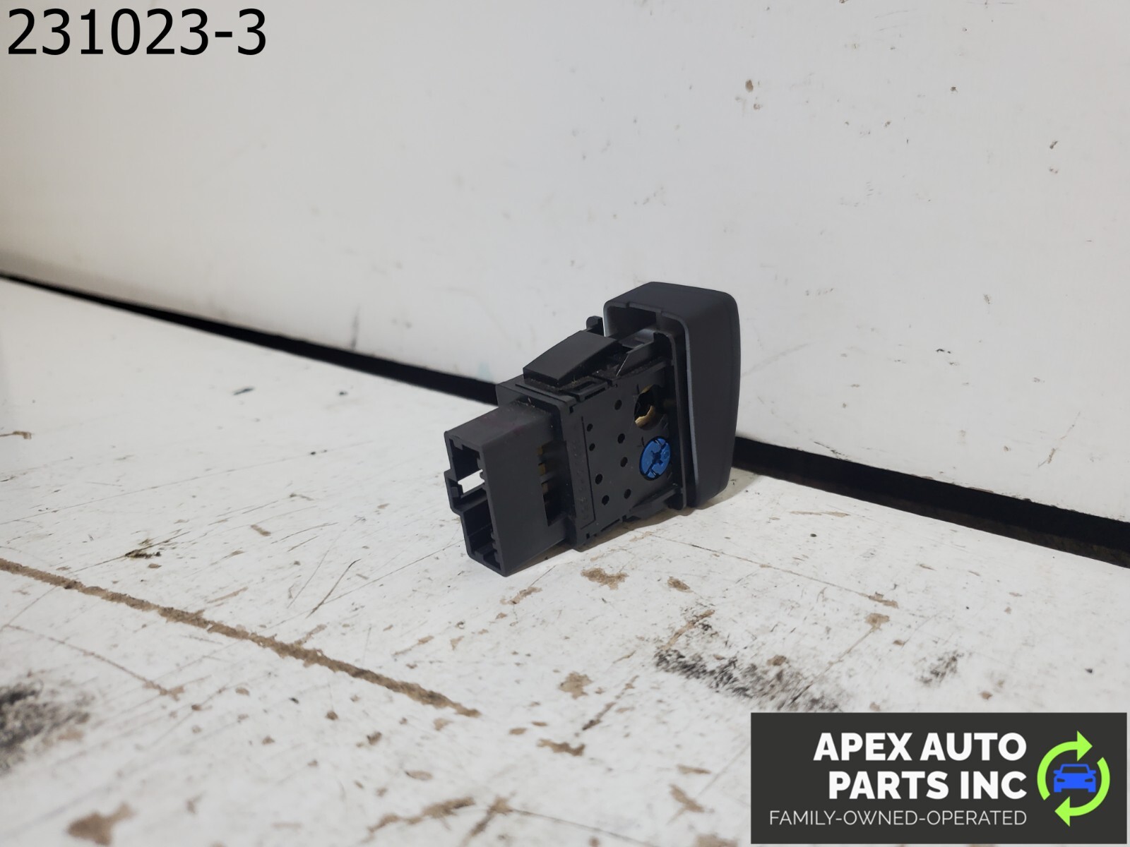 OEM 2005 Acura TL Vehicle Stability Assist VSA OFF Control Switch M22273 - Image 5