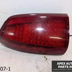 OEM 2005 Cadillac Deville 4.6L Tail Light Assembly Left LH DEVILLE 00-05