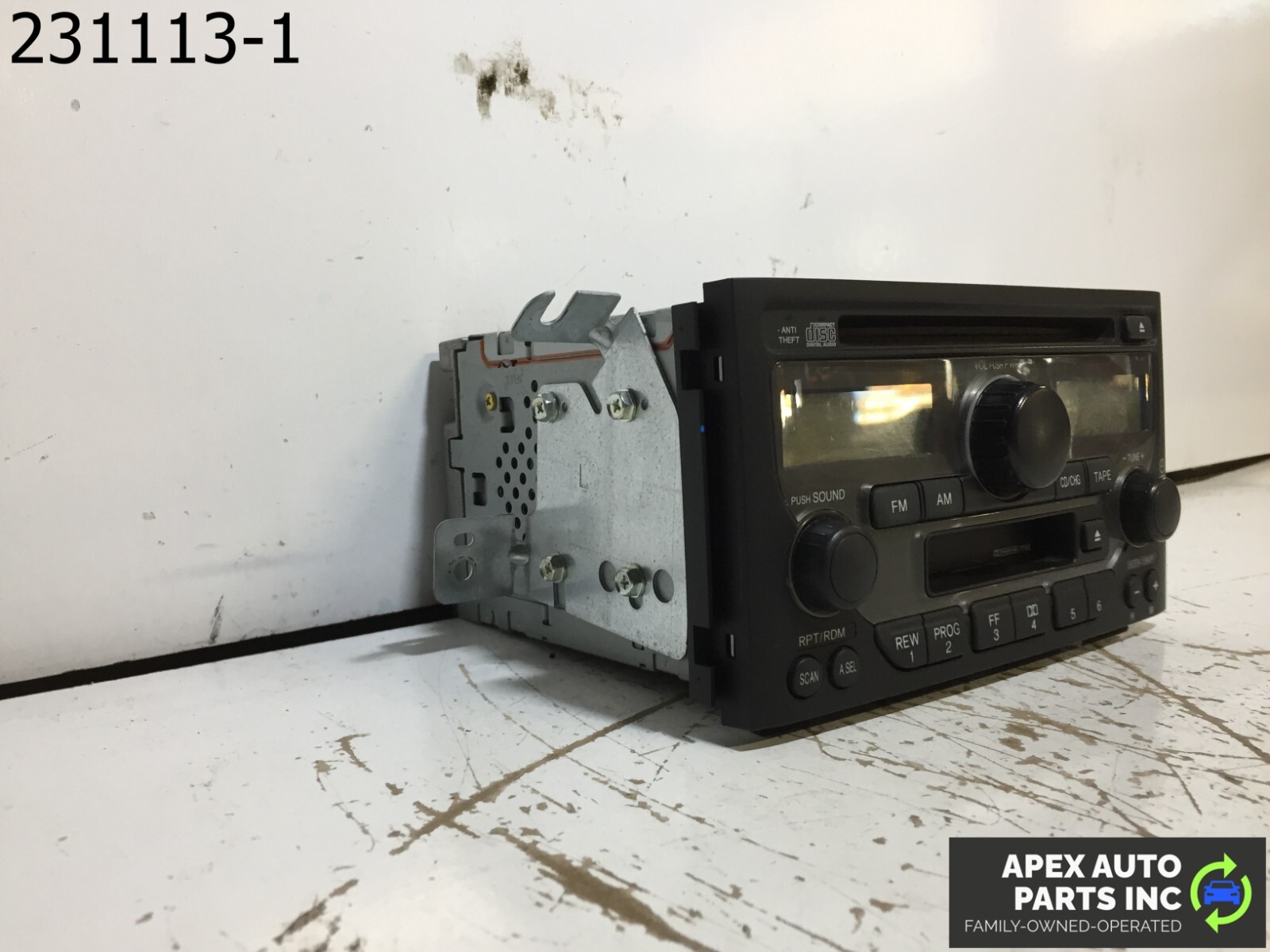 OEM 2005 Honda Pilot Radio Cd Cassette Player 39100-S9V-A120 - Image 3