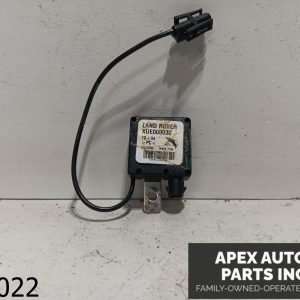 OEM 2005 Range Rover 4.4L RADIO ANTENNA SUPPRESION FILTER AMPLIFIER MODULE
