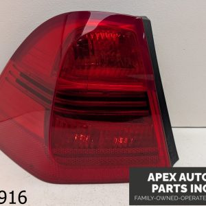 OEM 2006 BMW 325xi E91 3.0L  TAIL LIGHT LEFT