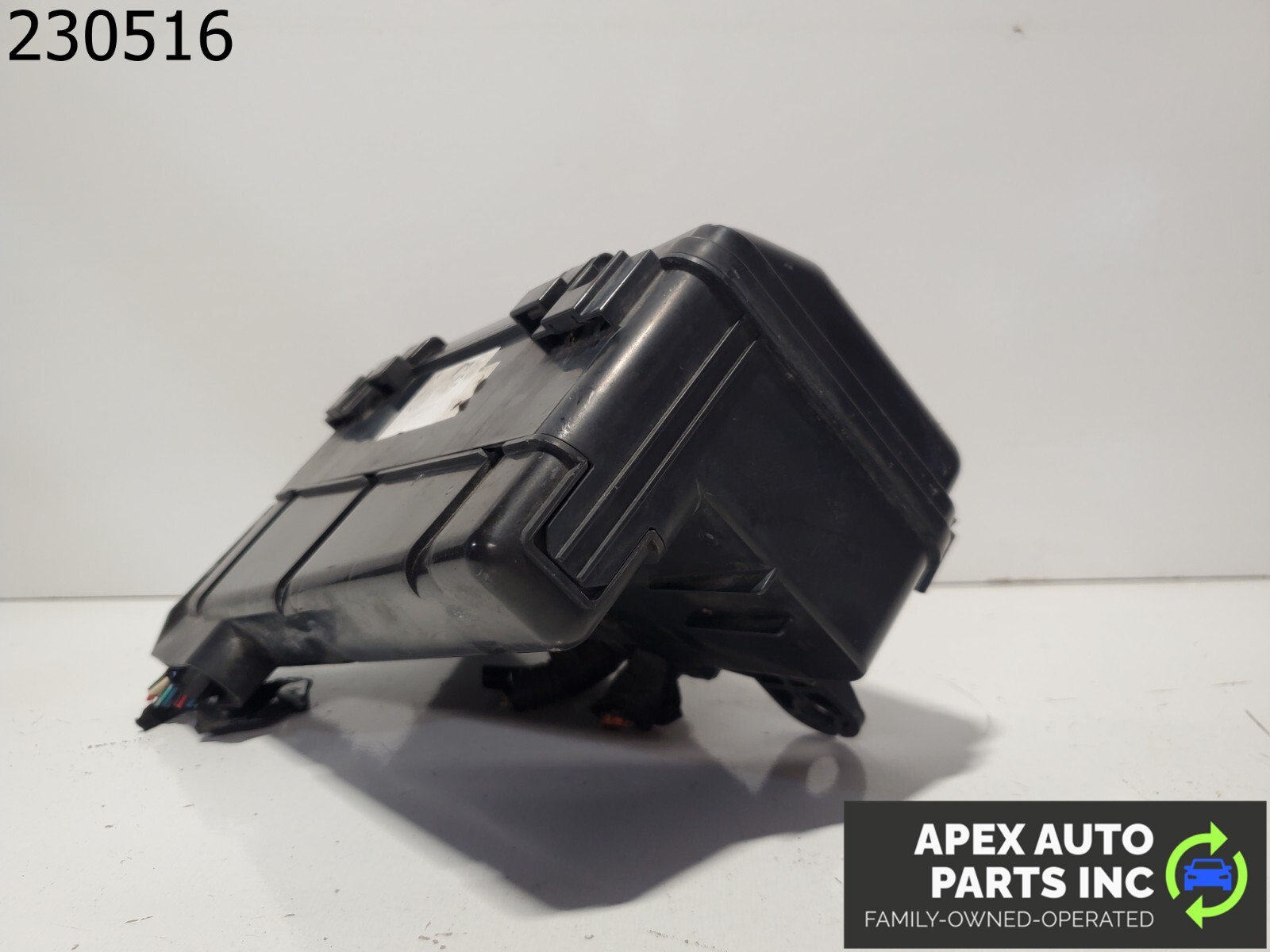 OEM 2006 Honda Pilot 3.5L Fuse Relay Box Engine Compartment - Image 7