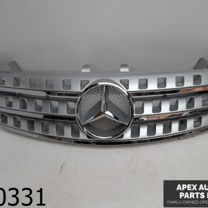 OEM 2006 Mercedes ML350 3.5L Front Radiator Hood Grille Grill Assembly